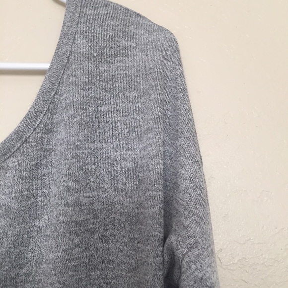 Low back dress - Picture 3 of 4